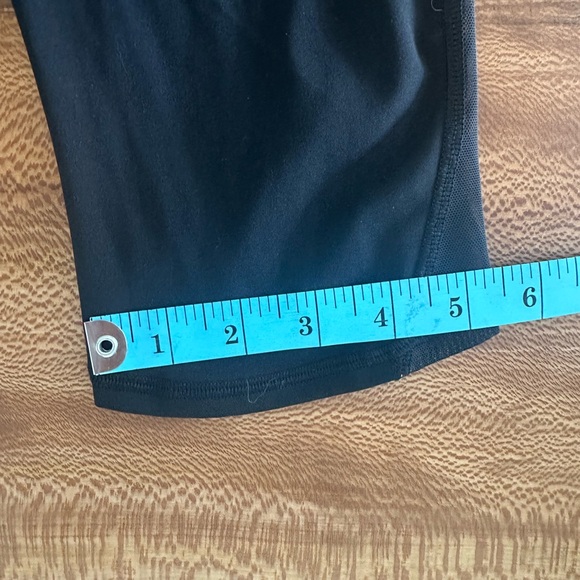 LULULEMON Cropped Leggings - Picture 4 of 11